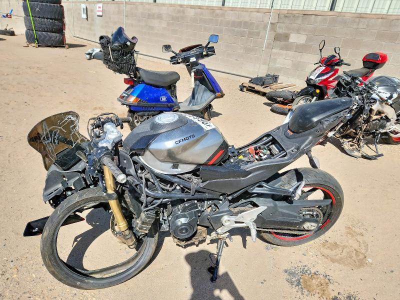 69133446 :رقم المزاد ، LCEPESLA7P6000312 vin ، 2023 Cf Moto 450ss مزاد بيع