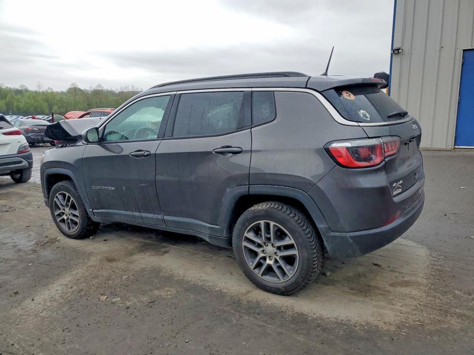 Продаж на аукціоні авто 2018 Jeep Compass, vin: 3C4NJDBB1JT200625, номер лоту: 51432616