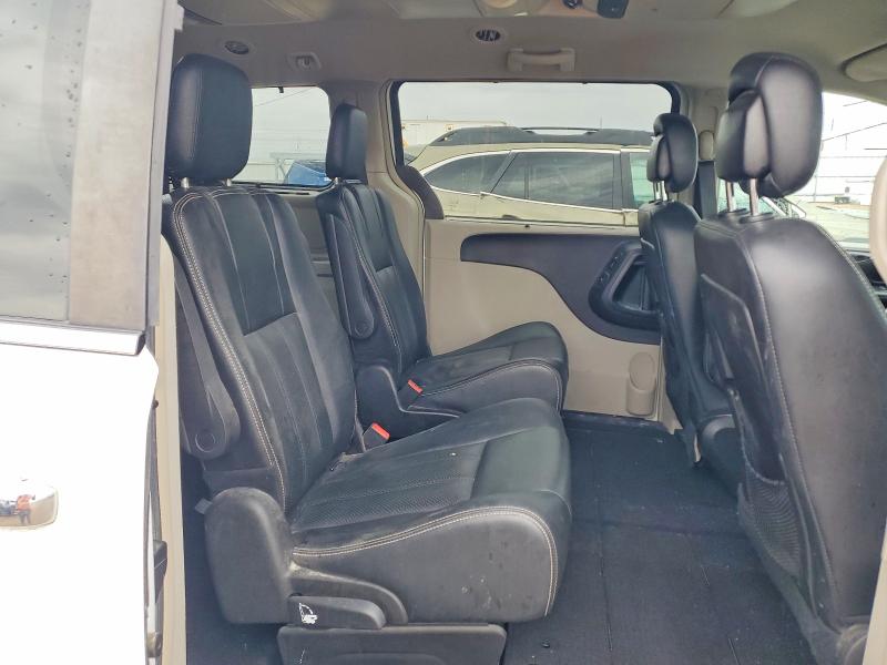 49924316 :رقم المزاد ، 2C4RC1CG0FR574450 vin ، 2015 Chrysler Town & Country مزاد بيع