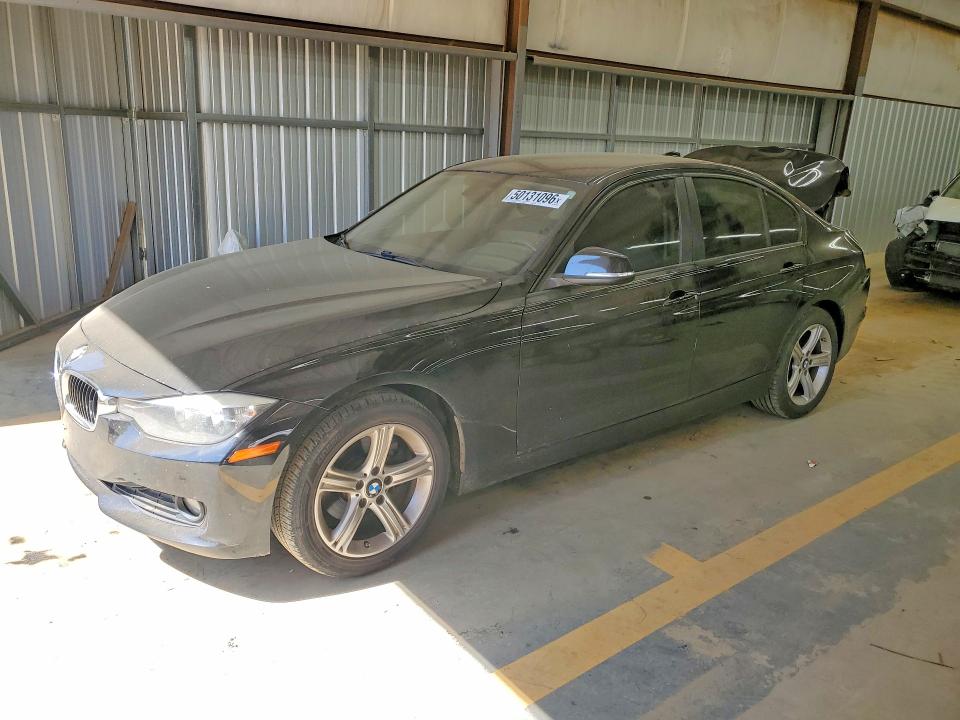 50131096 :رقم المزاد ، WBA3B1G51ENT00829 vin ، 2014 Bmw 320 مزاد بيع