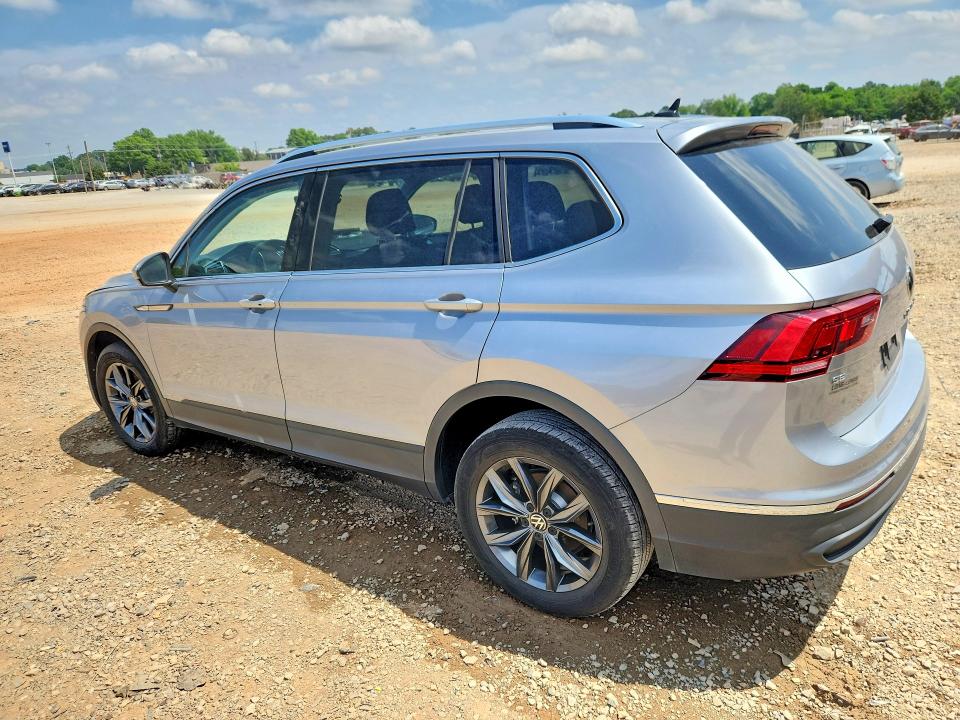 51438406 :رقم المزاد ، 3VV3B7AX6NM131872 vin ، 2022 Volkswagen Tiguan مزاد بيع