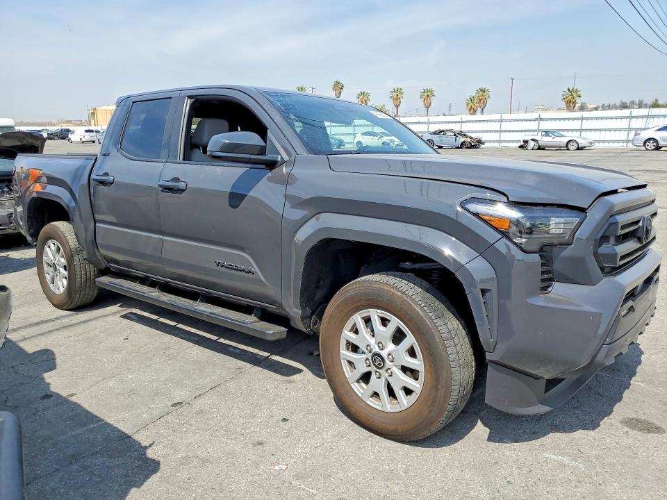2025 Toyota Tacoma მანქანა იყიდება აუქციონზე, vin: 3TMLB5JN2SM138220, აუქციონის ნომერი: 49425836