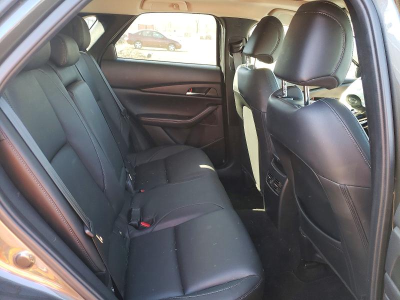 49235426 :رقم المزاد ، 3MVDMBCL5NM412845 vin ، 2022 Mazda Cx-30 مزاد بيع