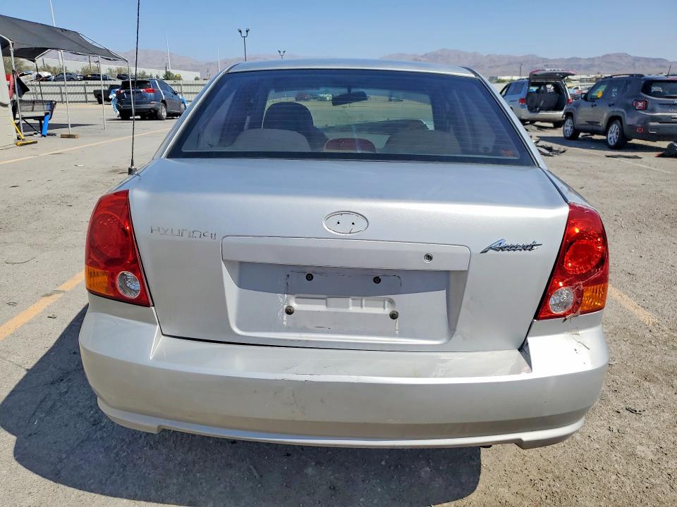 50641316 :رقم المزاد ، KMHCG45CX5U625326 vin ، 2005 Hyundai Accent مزاد بيع