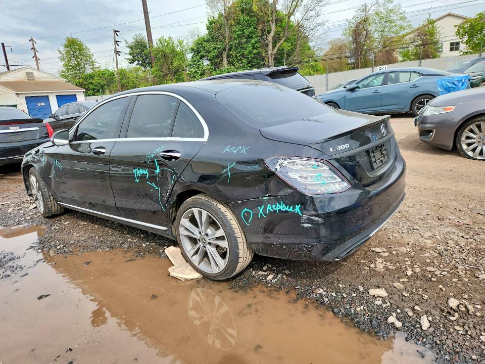 51453656 :رقم المزاد ، 55SWF4KB6JU250925 vin ، 2018 Mercedes-benz C مزاد بيع