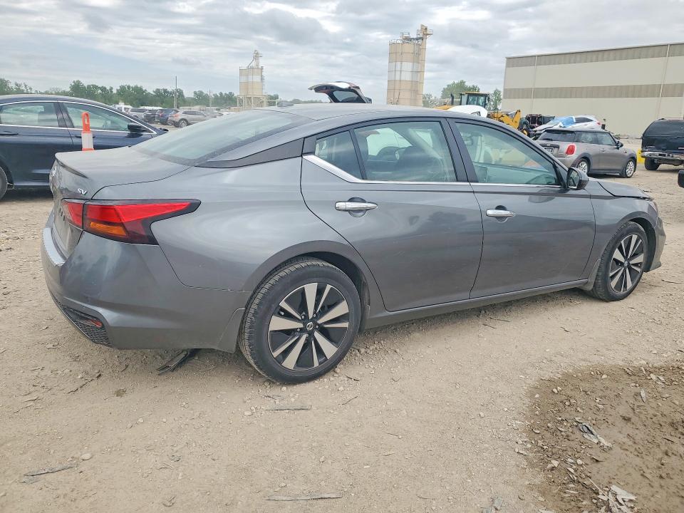 Продажа на аукционе авто 2022 Nissan Altima, vin: 1N4BL4DVXNN370496, номер лота: 51533016