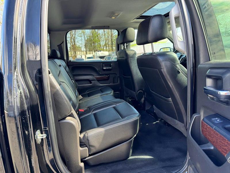 51030126 :رقم المزاد ، 3GTU2NEC0JG561355 vin ، 2018 Gmc Sierra مزاد بيع