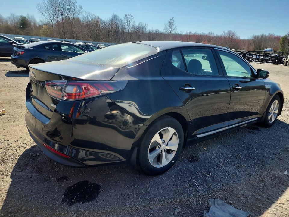 2015 Kia Optima Hybrid მანქანა იყიდება აუქციონზე, vin: KNAGM4AD1F5077593, აუქციონის ნომერი: 48223356