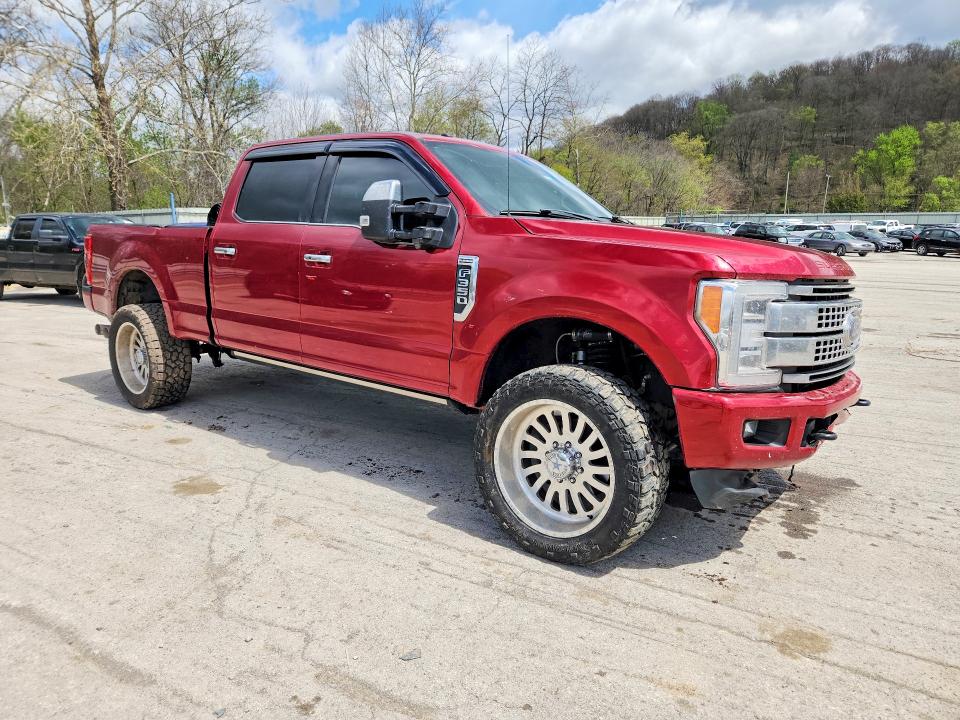 50626266 :رقم المزاد ، 1FT7W2BT4HEE71048 vin ، 2017 Ford F-250 مزاد بيع