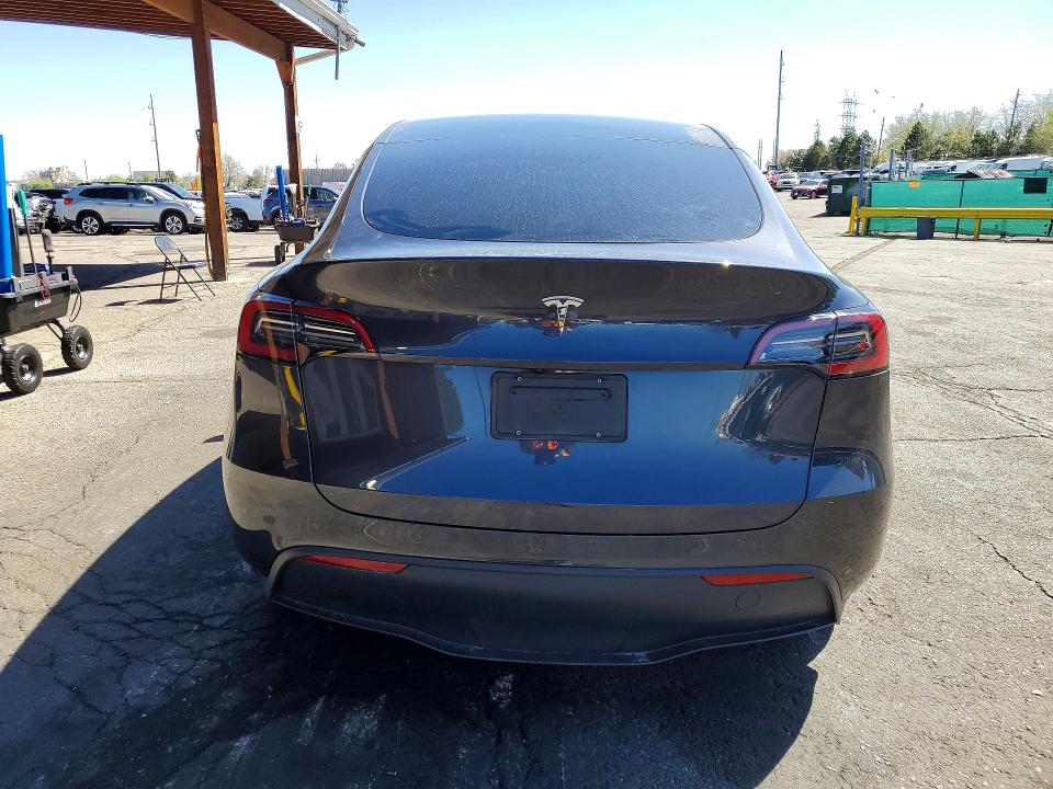 48689356 :رقم المزاد ، 7SAYGDED3RF202981 vin ، 2024 Tesla Model Y مزاد بيع