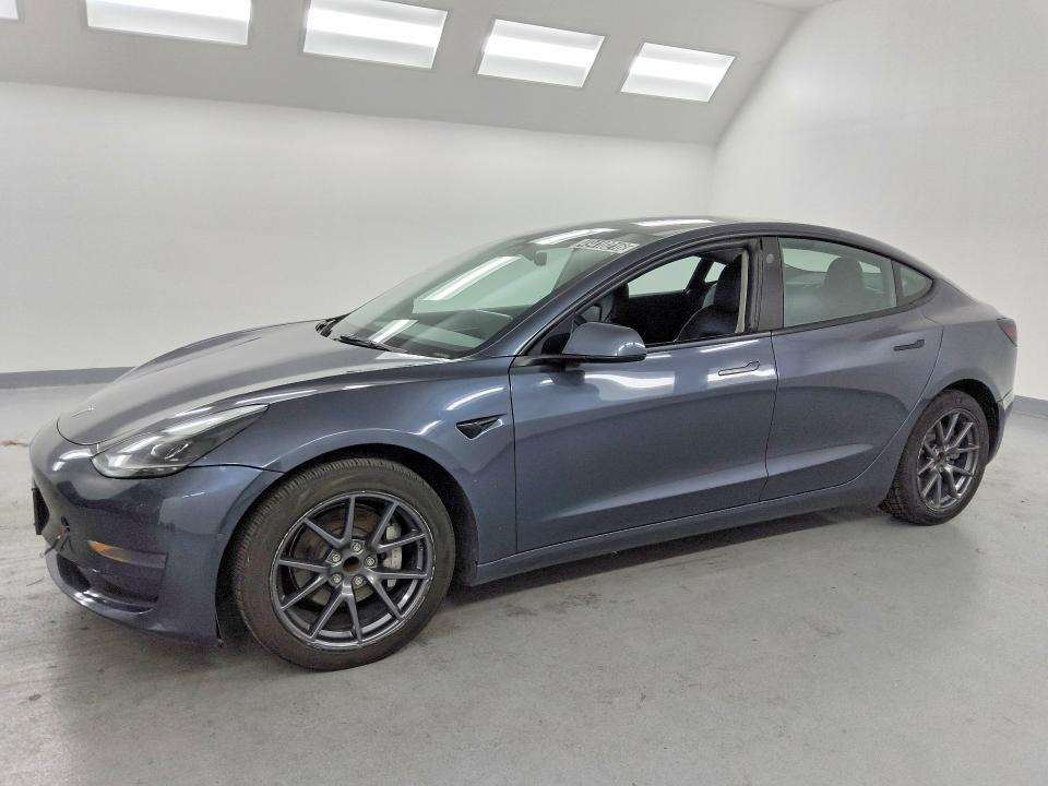 49410216 :رقم المزاد ، 5YJ3E1EA3NF290121 vin ، 2022 Tesla Model 3 مزاد بيع