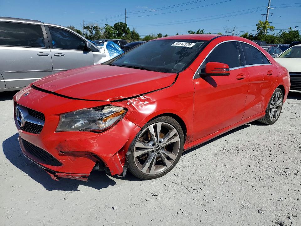 50610166 :رقم المزاد ، WDDSJ4EB3JN535650 vin ، 2018 Mercedes-benz Cla مزاد بيع