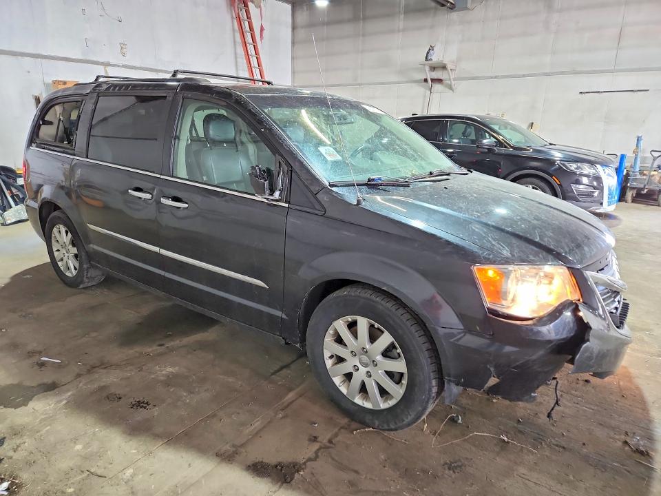 2015 Chrysler Town & Country მანქანა იყიდება აუქციონზე, vin: 2C4RC1BG2FR618014, აუქციონის ნომერი: 48577276
