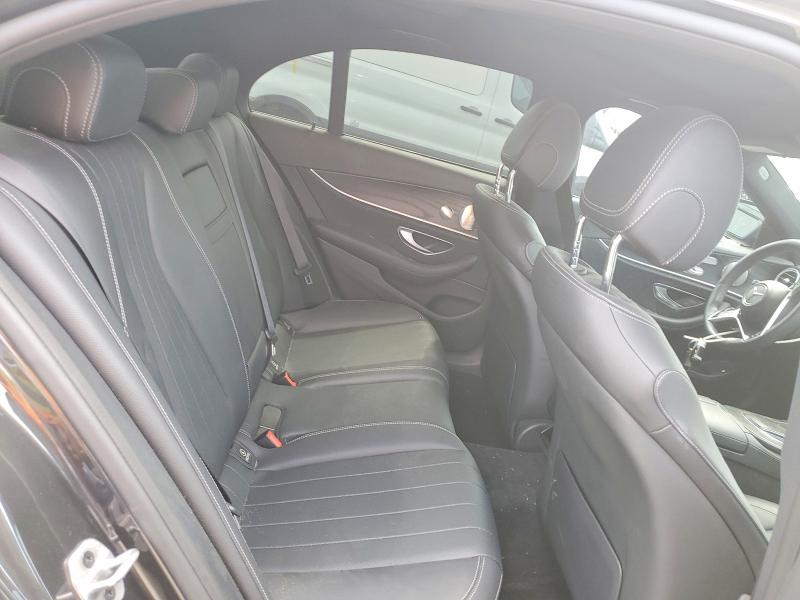 48652336 :رقم المزاد ، W1KZF8DB8NB070086 vin ، 2022 Mercedes-benz E مزاد بيع