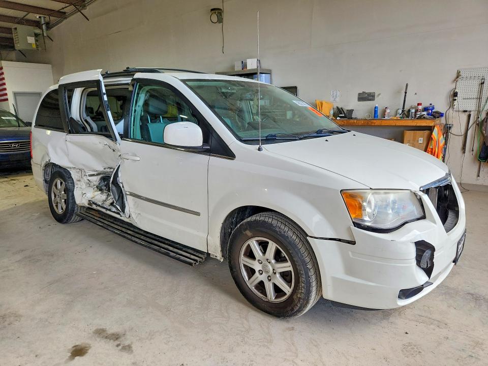 Продажа на аукционе авто 2010 Chrysler Town & Country, vin: 2A4RR8D11AR422472, номер лота: 48021476