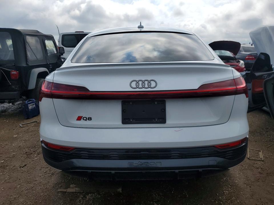 Aukcja sprzedaży 2024 Audi Q8 E-tron, vin: WA1CAAGE0RB007771, numer aukcji: 49975926
