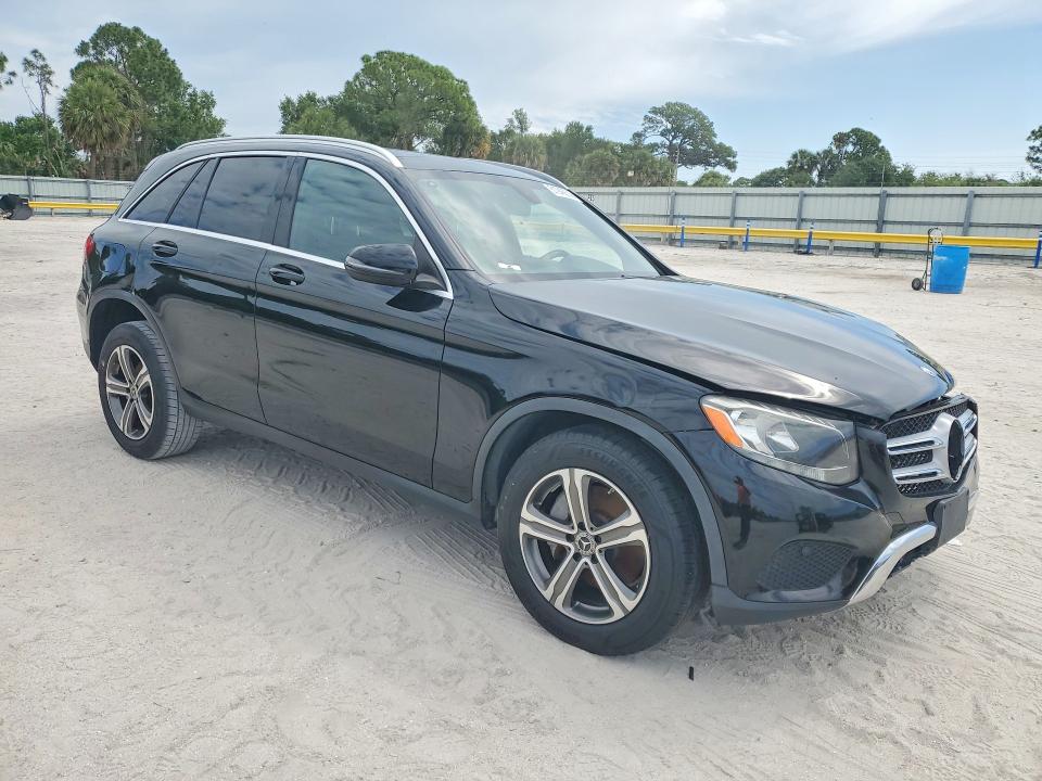 51945636 :رقم المزاد ، WDC0G4JB5JV024926 vin ، 2018 Mercedes-benz Glc مزاد بيع