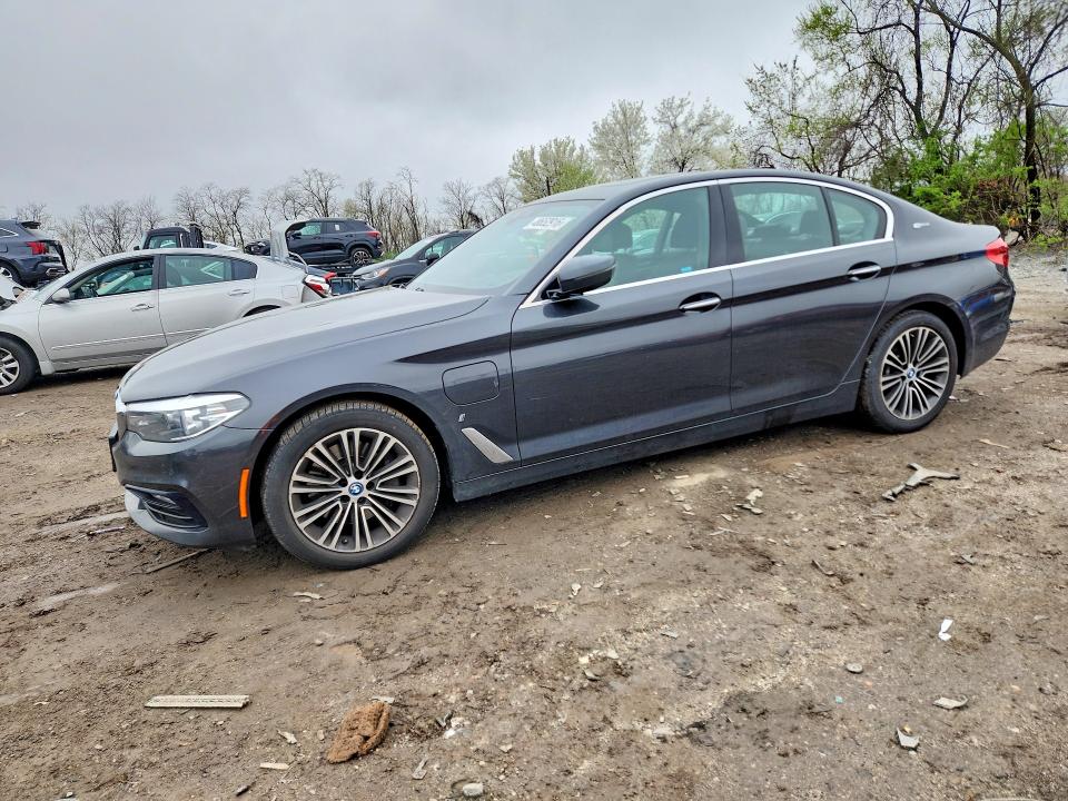 48652916 :رقم المزاد ، WBAJB1C58JB084065 vin ، 2018 Bmw 530xe مزاد بيع