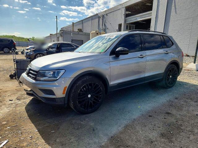 50416096 :رقم المزاد ، 3VV0B7AX4LM099052 vin ، 2020 Volkswagen Tiguan مزاد بيع