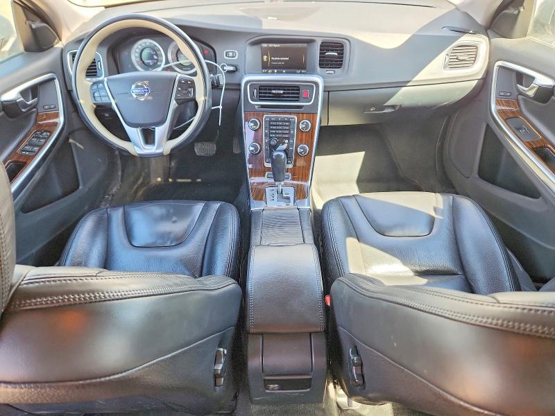 49629996 :رقم المزاد ، YV1902FH4B2006241 vin ، 2011 Volvo S60 مزاد بيع