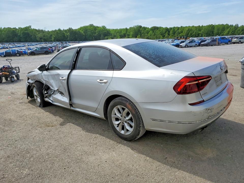 2018 Volkswagen Passat მანქანა იყიდება აუქციონზე, vin: 1VWAA7A38JC002045, აუქციონის ნომერი: 50458636