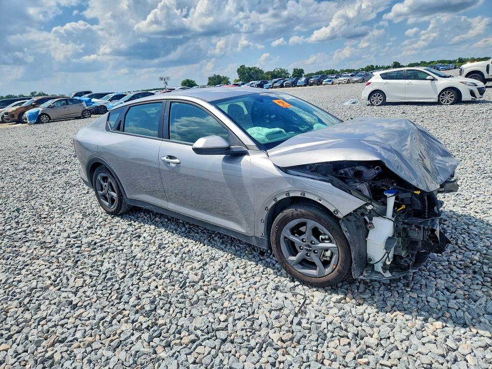 2025 Kia K4 მანქანა იყიდება აუქციონზე, vin: 3KPFT4DE6SE215505, აუქციონის ნომერი: 51314126