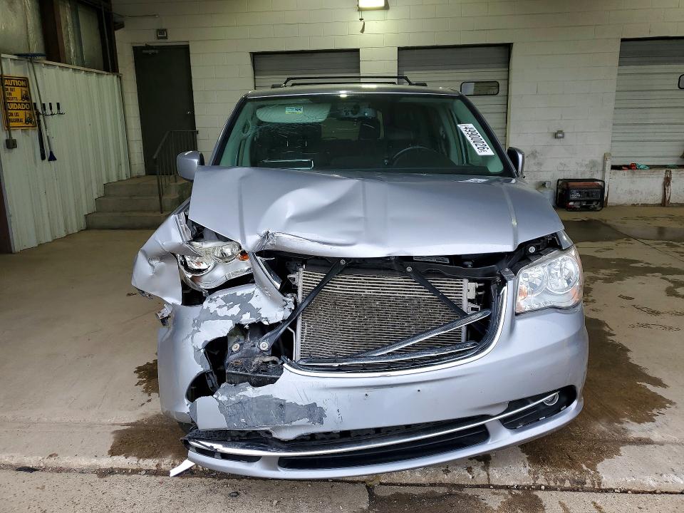 49900026 :رقم المزاد ، 2C4RC1BG5ER169698 vin ، 2014 Chrysler Town & Country مزاد بيع