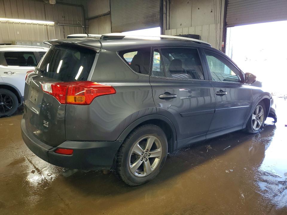 Продажа на аукционе авто 2015 Toyota Rav4, vin: JTMRFREV0FD099919, номер лота: 49381996