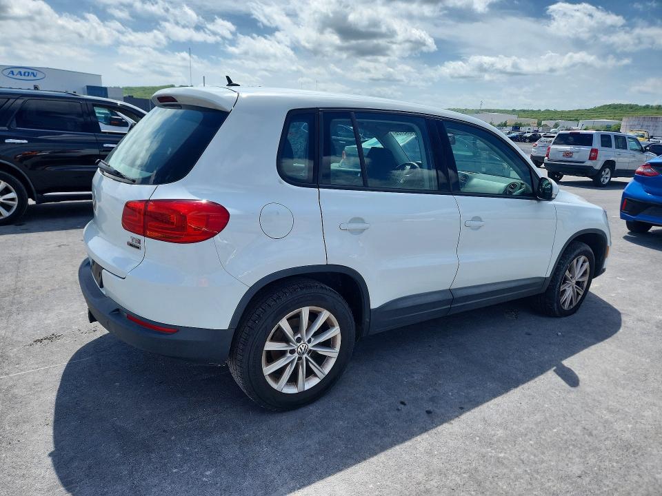 49893126 :رقم المزاد ، WVGBV7AX1HK054661 vin ، 2017 Volkswagen Tiguan مزاد بيع