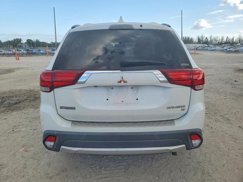 Продажа на аукционе авто 2017 Mitsubishi Outlander, vin: JA4AZ3A3XHZ027616, номер лота: 50803866