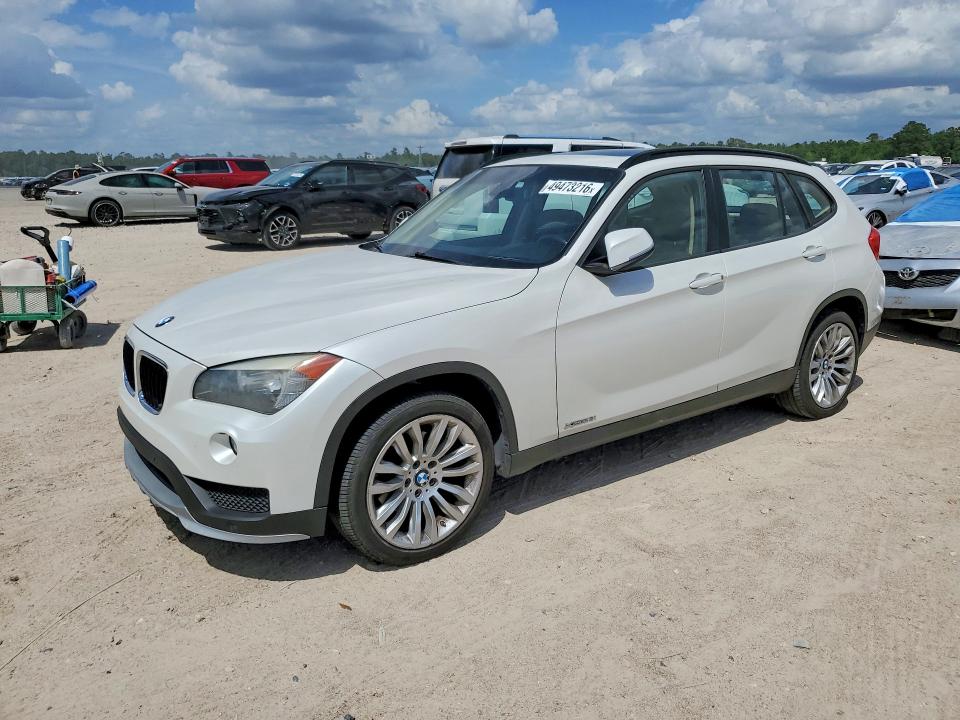 Auction sale of the 2015 Bmw X1, vin: WBAVL1C5XFVY35364, lot number: 49473216