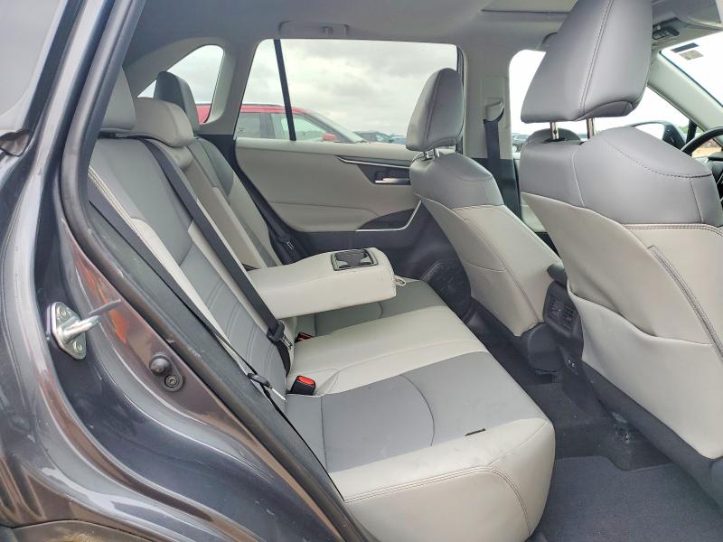 51761246 :رقم المزاد ، 2T3C1RFV5LW064536 vin ، 2020 Toyota Rav4 مزاد بيع