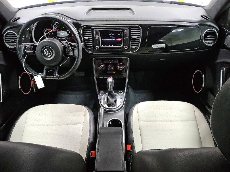 48653876 :رقم المزاد ، 3VWJ17AT0HM612496 vin ، 2017 Volkswagen Beetle مزاد بيع