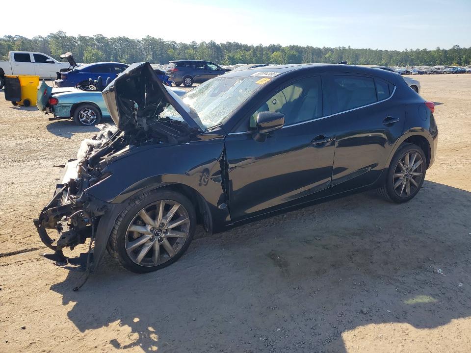 Auction sale of the 2017 Mazda 3, vin: JM1BN1M39H1110071, lot number: 50094386