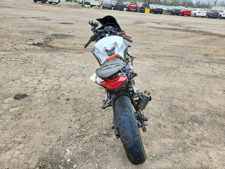 2015 Kawasaki Ninja 300 Abs მანქანა იყიდება აუქციონზე, vin: JKAEX8B12FDA19587, აუქციონის ნომერი: 49585696