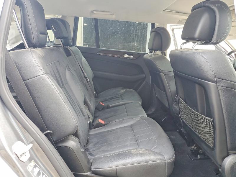 49042496 :رقم المزاد ، 4JGDF6EE4JB028361 vin ، 2018 Mercedes-benz Gls مزاد بيع