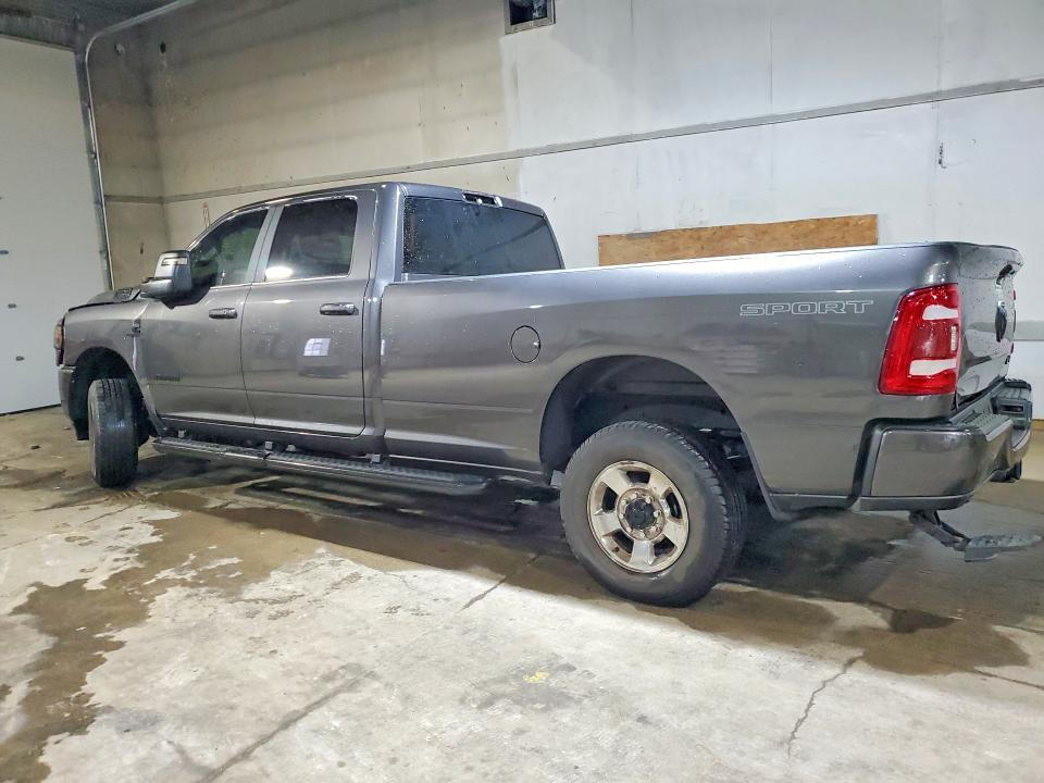 47950326 :رقم المزاد ، 3C63R3HL1PG660497 vin ، 2023 Ram 3500 مزاد بيع