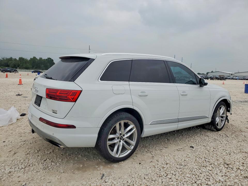 Продажа на аукционе авто 2018 Audi Q7, vin: WA1VAAF78JD004122, номер лота: 50988276