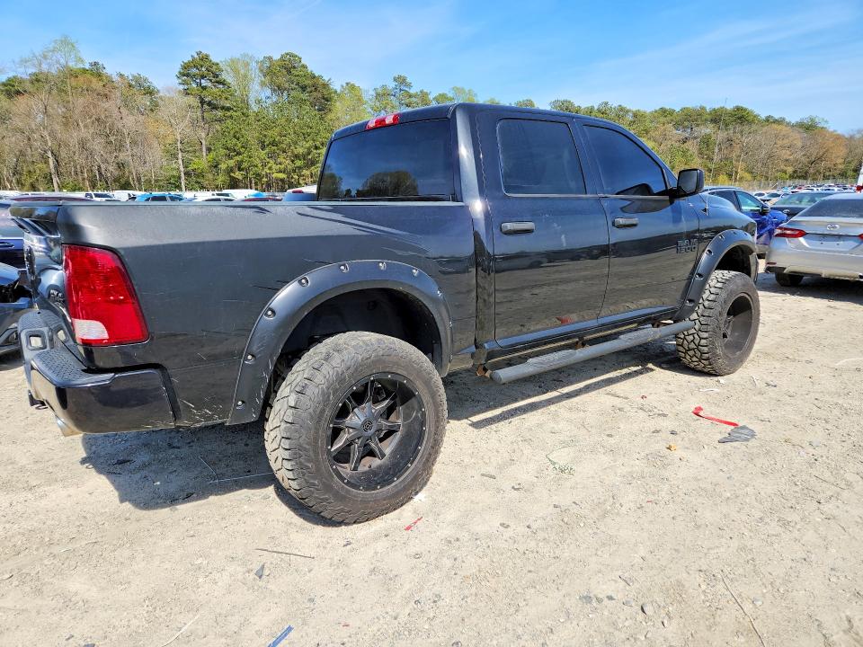 47863466 :رقم المزاد ، 3C6RR7KT1HG533017 vin ، 2017 Ram 1500 مزاد بيع