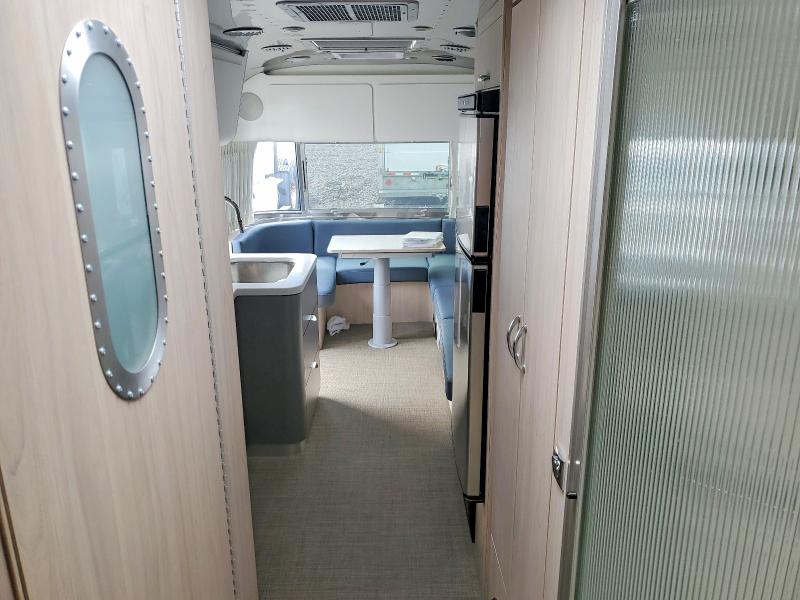 51236976 :رقم المزاد ، 1STTNYL22RJ572643 vin ، 2024 Airstream Trailer مزاد بيع
