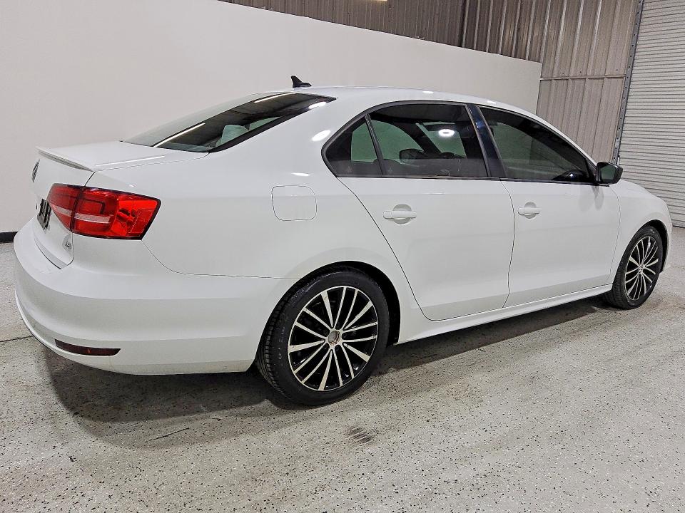 49571986 :رقم المزاد ، 3VWD17AJ8FM214011 vin ، 2015 Volkswagen Jetta مزاد بيع
