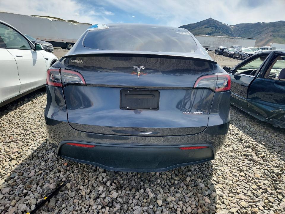 51592066 :رقم المزاد ، 7SAYGDEF2NF340670 vin ، 2022 Tesla Model Y مزاد بيع