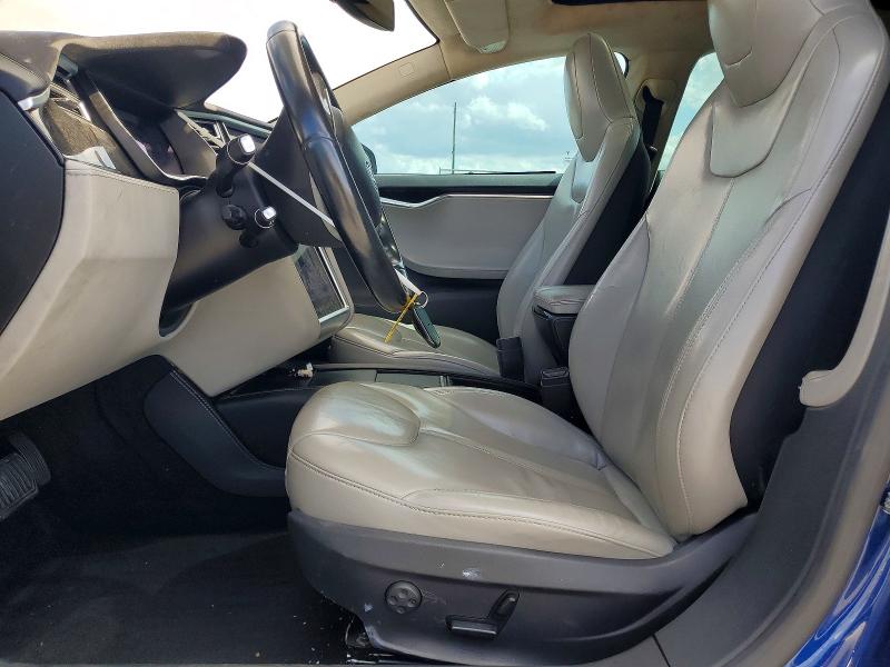 51467246 :رقم المزاد ، 5YJSA1S22FF093401 vin ، 2015 Tesla Model S مزاد بيع