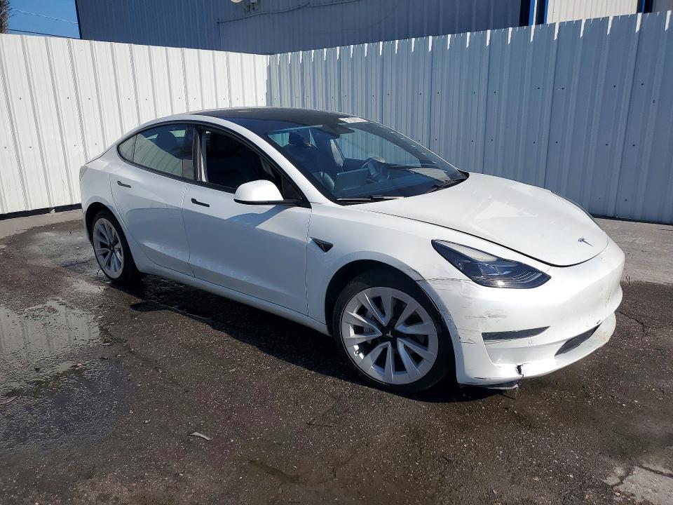 2022 Tesla Model 3 მანქანა იყიდება აუქციონზე, vin: 5YJ3E1EAXNF370872, აუქციონის ნომერი: 50843636