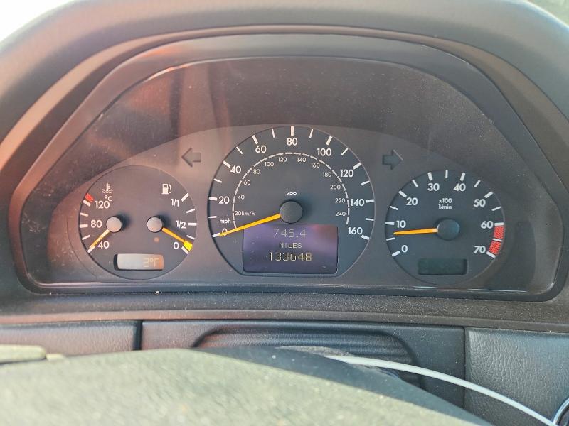 Aukcja sprzedaży 2001 Mercedes-benz E, vin: WDBJF70J21B215288, numer aukcji: 50932526