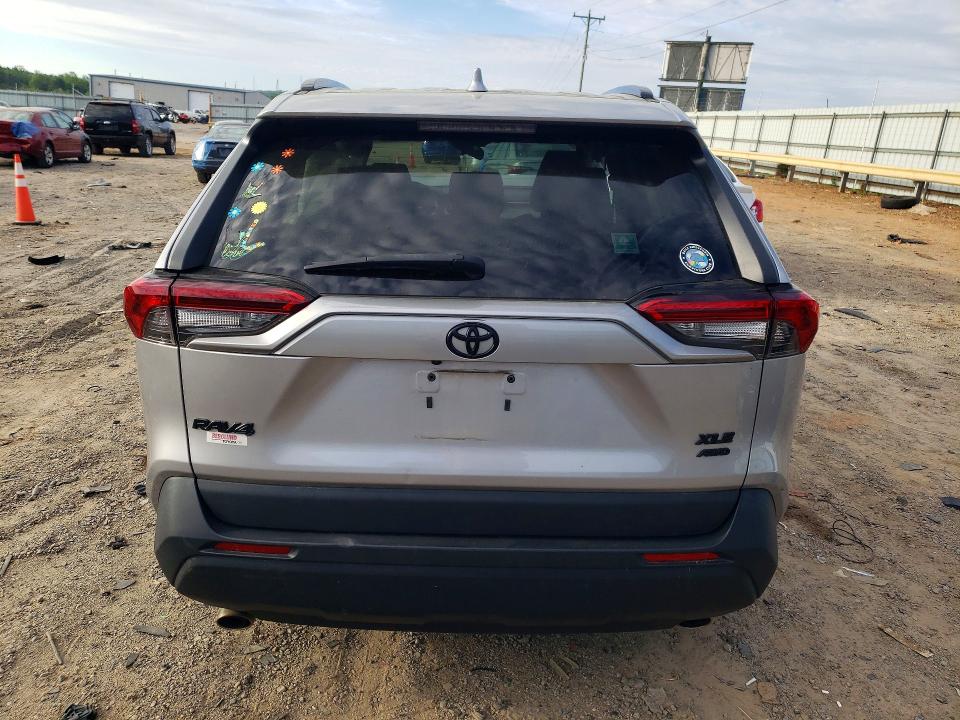 2021 Toyota Rav4 მანქანა იყიდება აუქციონზე, vin: 2T3P1RFV4MC230355, აუქციონის ნომერი: 49300766