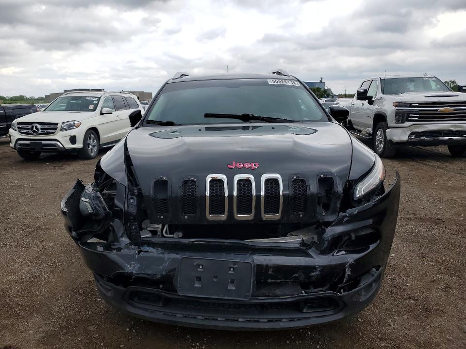 50988716 :رقم المزاد ، 1C4PJLCB7GW355572 vin ، 2016 Jeep Cherokee مزاد بيع