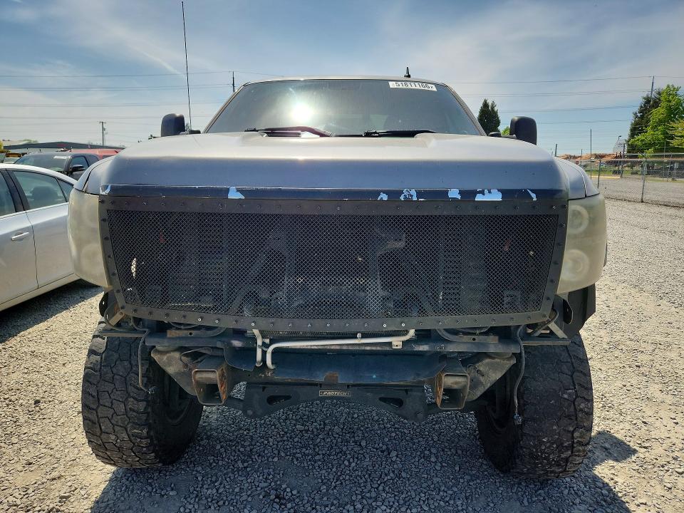 51811166 :رقم المزاد ، 1GCHK29688E137086 vin ، 2008 Chevrolet Silverado مزاد بيع