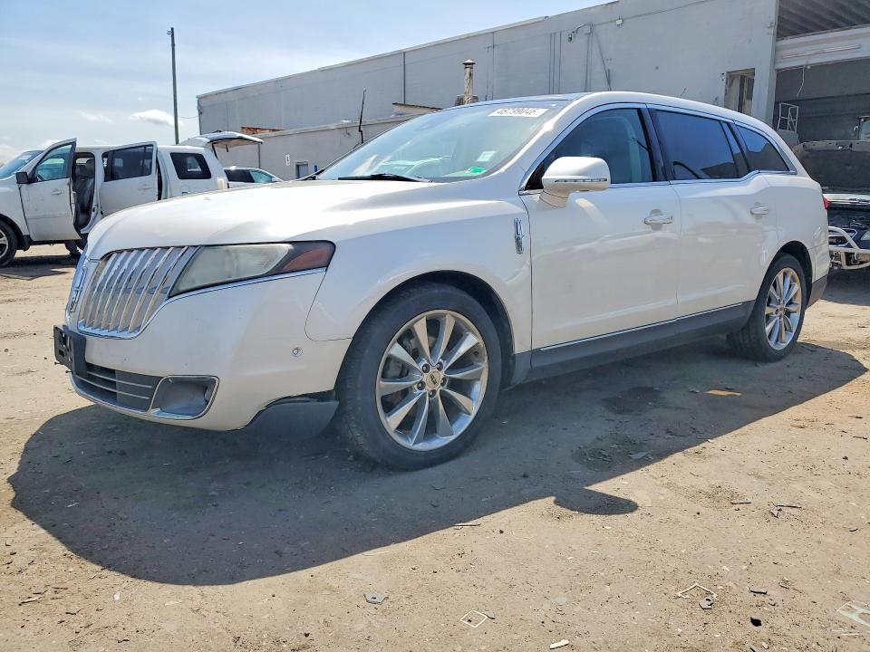 48799046 :رقم المزاد ، 2LMHJ5ATXBBJ54769 vin ، 2011 Lincoln Mkt مزاد بيع