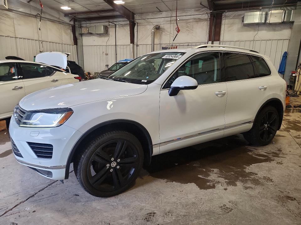 Auction sale of the 2017 Volkswagen Touareg, vin: WVGGF7BP0HD002279, lot number: 52054966